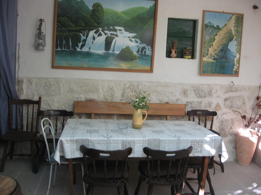 Apartments Darinka Skradin Szoba fotó